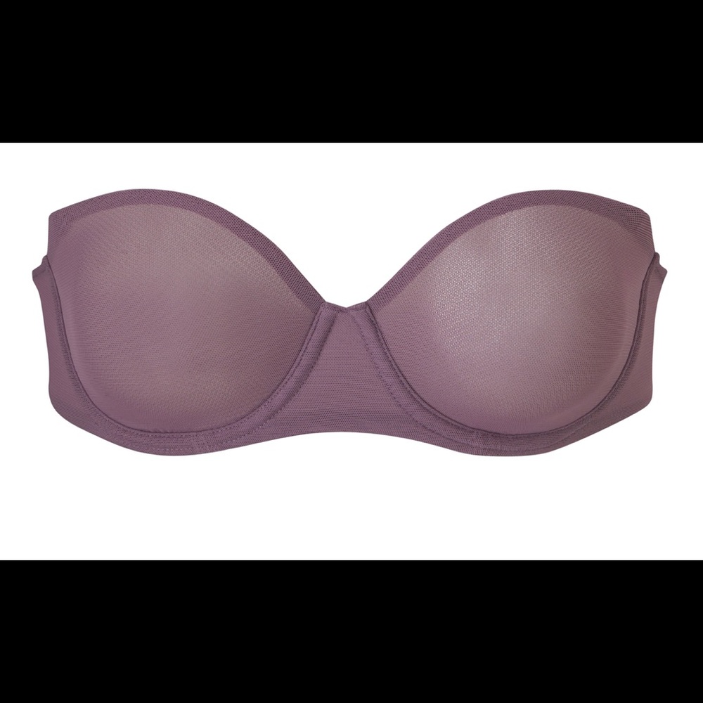 SKIMS MESH STRAPLESS BRA - 32B (comes with straps)